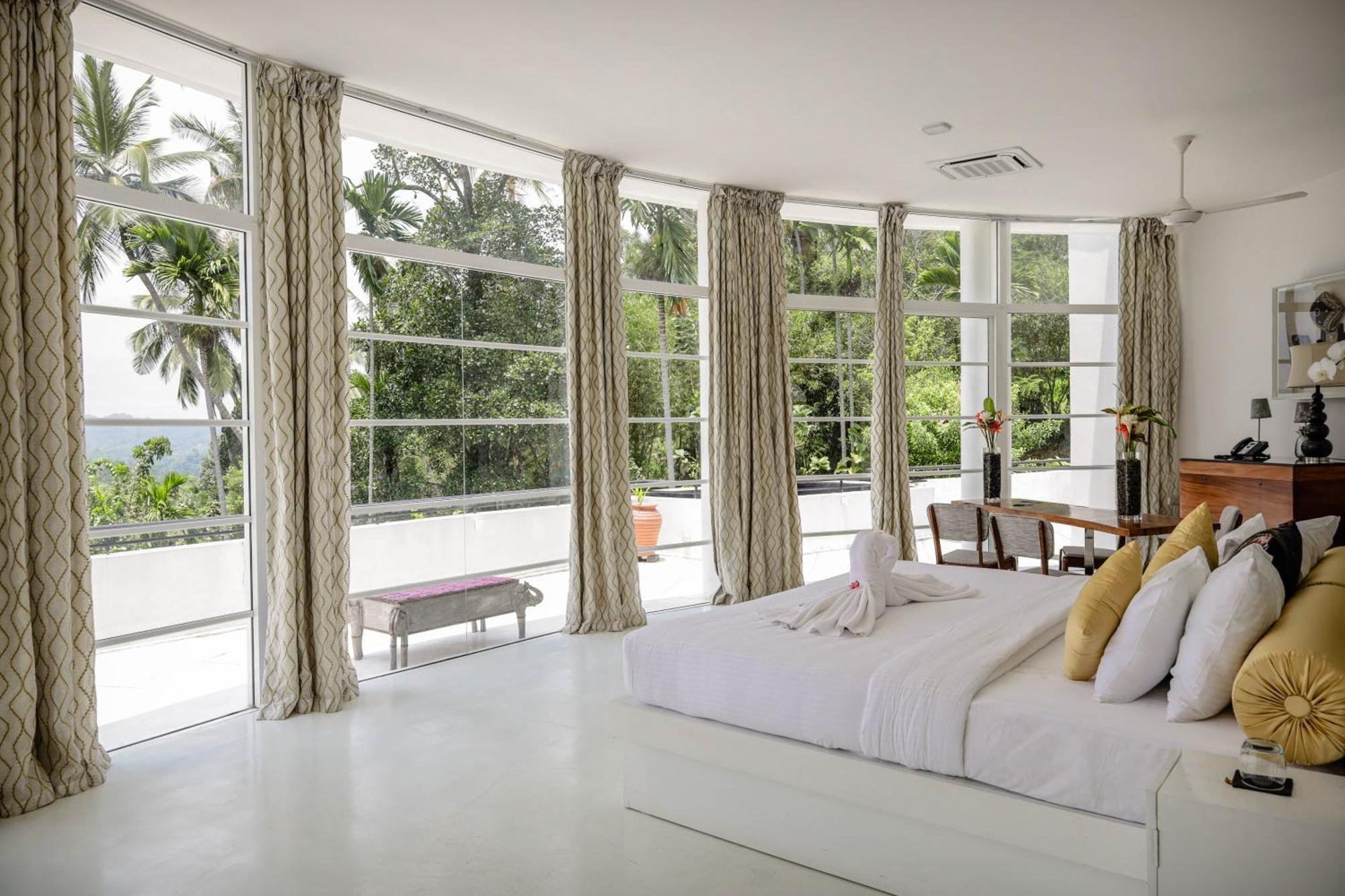 The Flame Tree Estate & Hotel Kandy Phòng bức ảnh